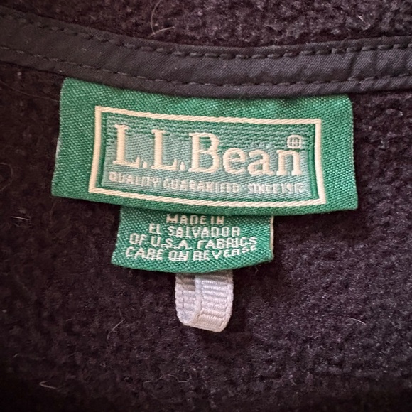 Vintage women's LL Bean black snap button fleece - Picture 2 of 4